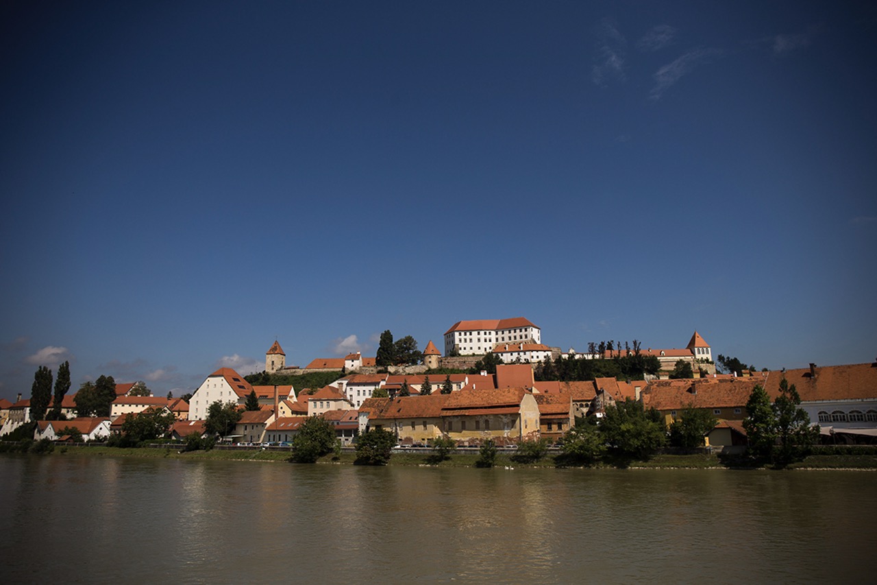 F008186-ptuj07alexstokelj_orig_jpg-photo-m Large