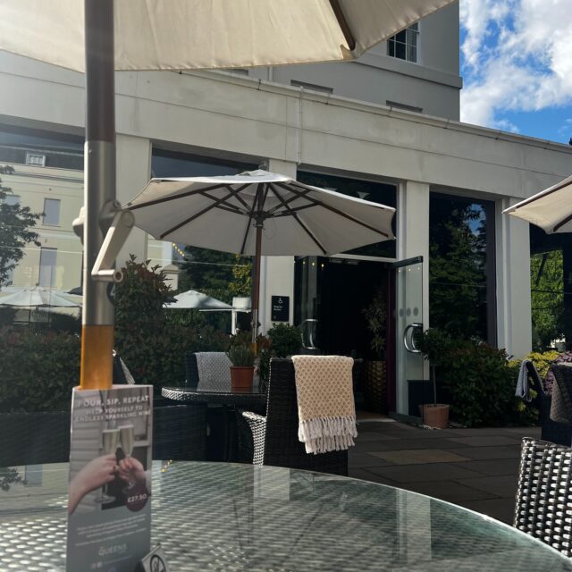Getting Creative! 🎨
Last week, Red Blaze team members Gabriella Pugh & Ed Moore joined others from fellow Cheltenham businesses, at the stunning @queenshotelcheltenham for an evening of great food, solid networking and most of all... painting!
Both did a grand job at spreading their creative wings but the question is... who's is better? 🖼
#CheltenhamNetworking
#BeMoreRedBlaze