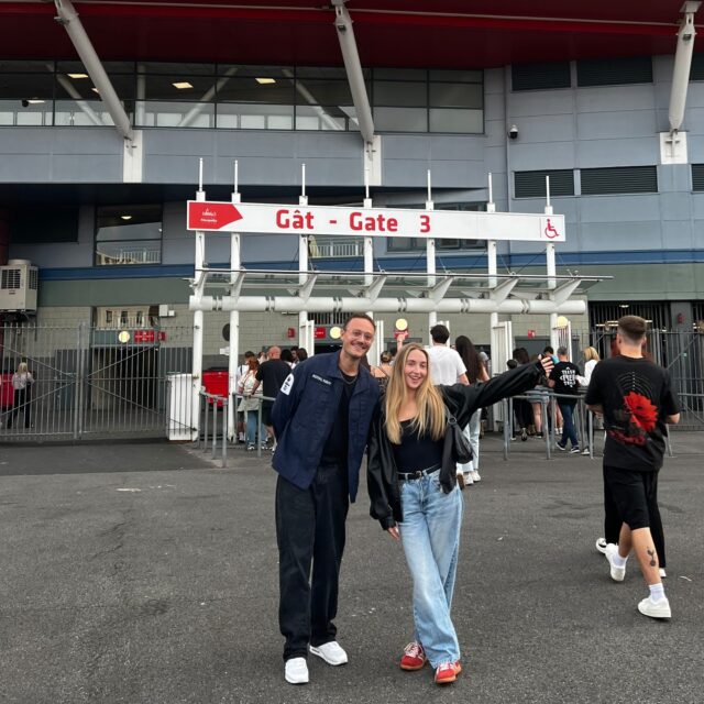Anyone else see Kendrick and SZA on the weekend? 🎤
On Saturday, Ed Moore and Emily Venn were invited to attend a private suite at the Principality Stadium, to watch two of the worlds hottest acts right now. Kendrick Lamar & SZA. A fun-fuelled night which included a private booth, fantastic dining, plenty of drinks, and plenty of below-par rapping from the Red Blaze duo.
Our team also enjoyed a stay at the Ty Newport Hotel, as well as a showround in Cardiff centre's stunning Park Gate Hotel. A perfect hotel for anyone attending an event in Cardiff, being just a 3 minute walk from the stadium.
A special thank you to Tamara Price and Fern Elysia Morgan from The Celtic Collection for the opportunity to host our team and for giving them one hell of a night to remember!
Think Differently. Think Red Blaze 🔥
#hospitality 
#famtrip 
#kendricklamarsza